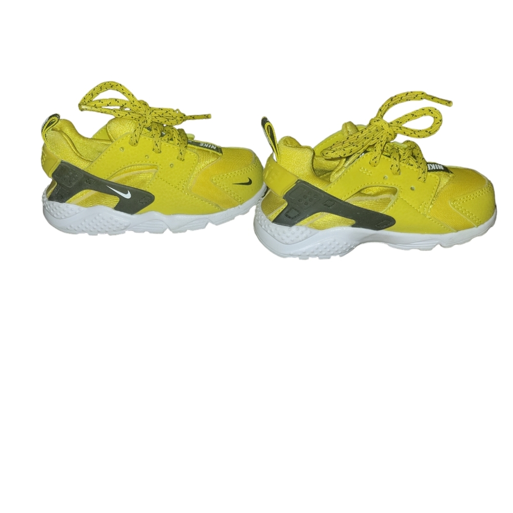 Toddler 8C yellow Nike Huarache